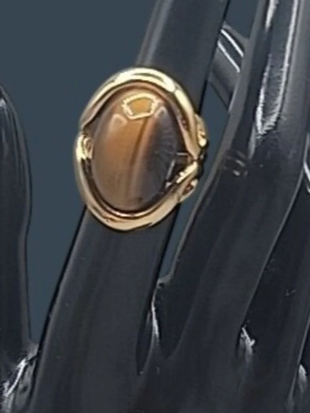 VTG Signed JOMAZ Tiger's Eye Statement Ring Gold Tone Cocktail Cabochon 5.5 RARE